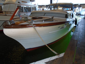 Chris-Craft 32 Commander For Sale by Waterline Boats / Boatshed Seattle