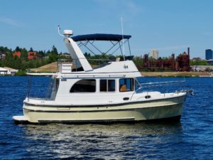 Helmsman Trawlers 31 Sedan for sale by Waterline Boats / Boatshed Seattle